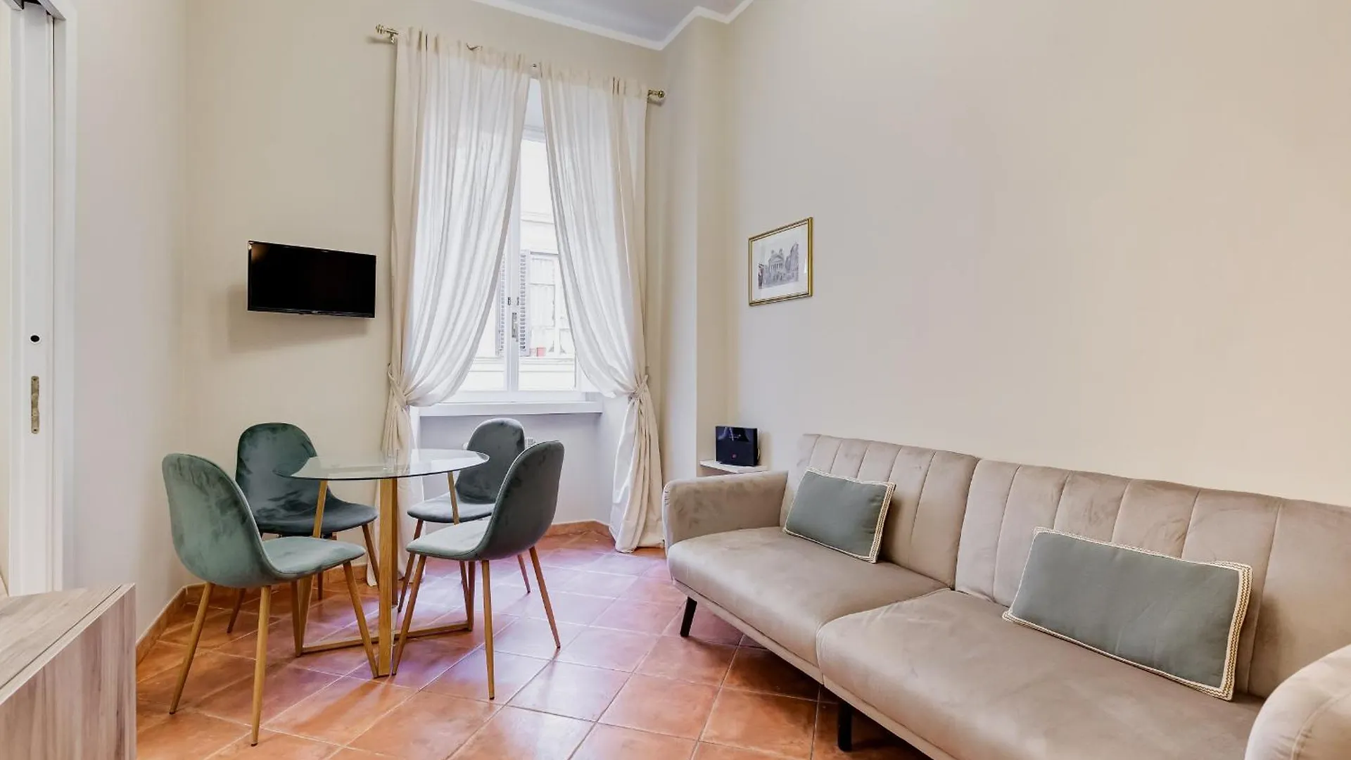 Urbana 18 Apartment Rome