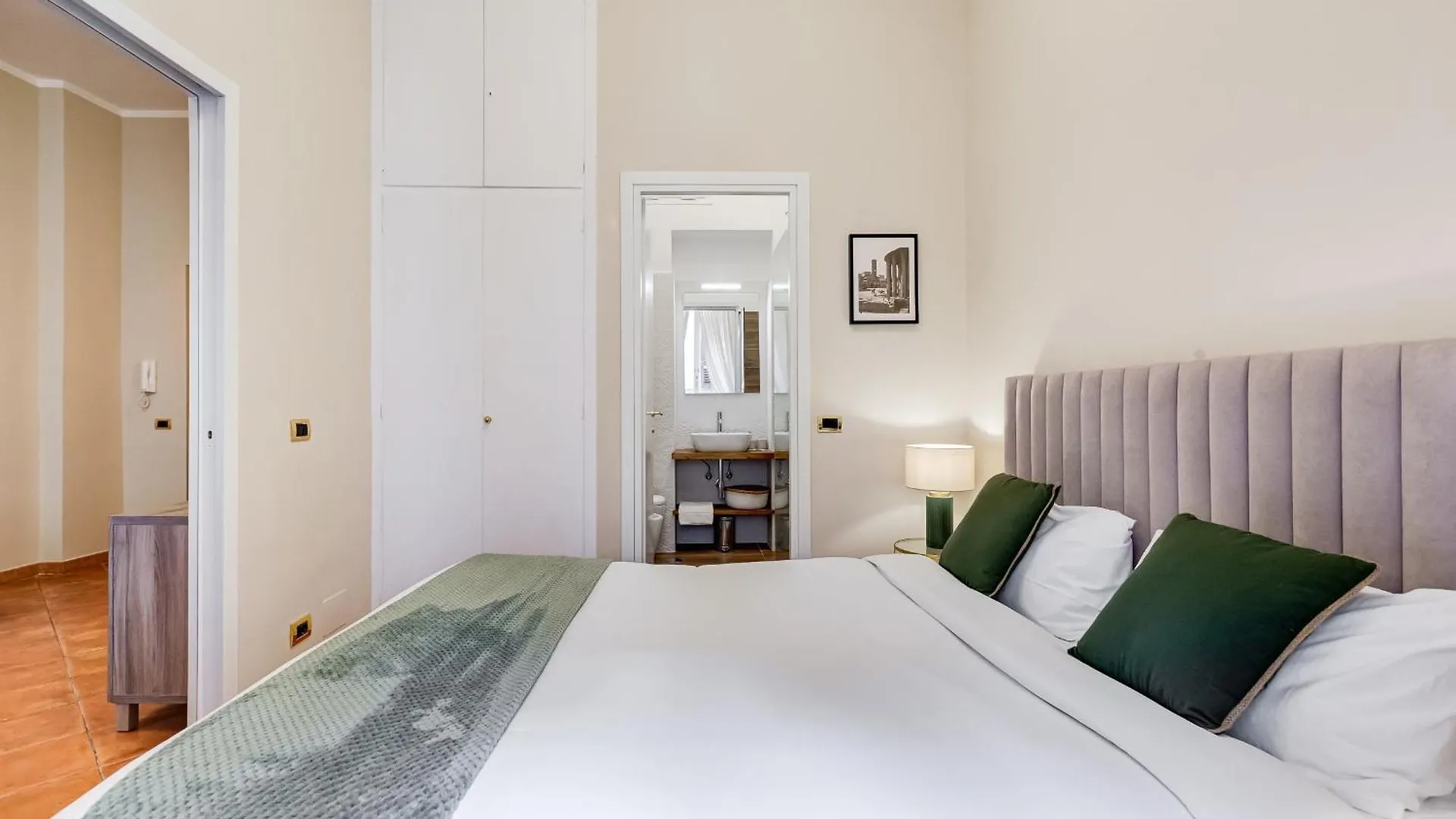 Urbana 18 Apartment Rome